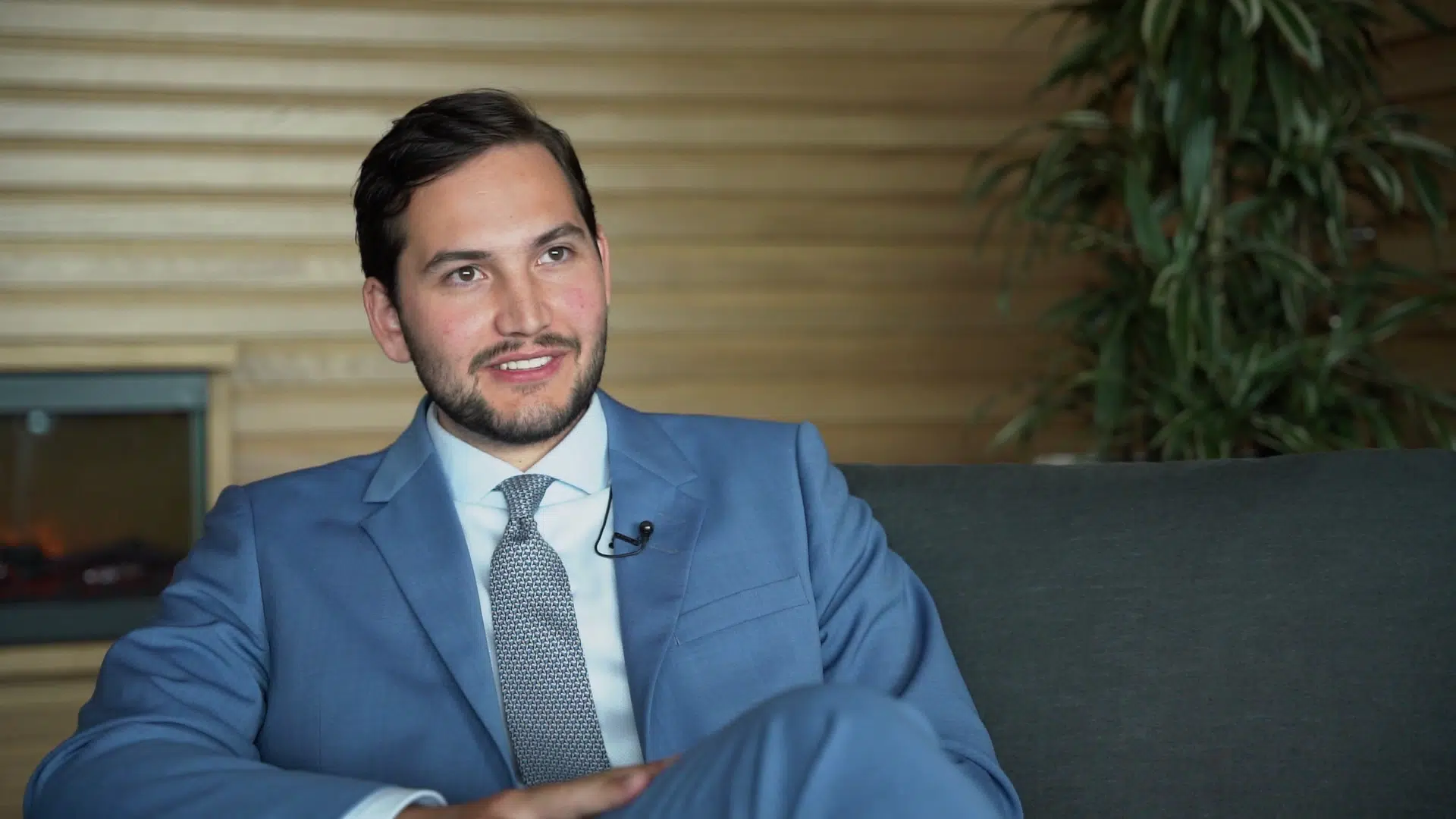 vlcsnap-2023-12-06-08h22m04s132